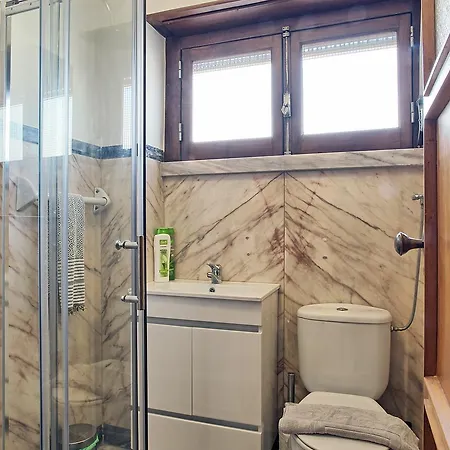 Apolonia 3e Five Bedrooms Apartament *