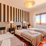 Apolónia 3e Five Bedrooms * Lisboa