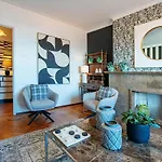 Апартаменты Apolonia 3e Five Bedrooms Лиссабон