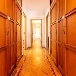 Apolónia 3e Five Bedrooms