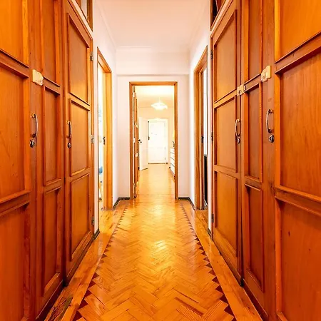 Apolónia 3e Five Bedrooms