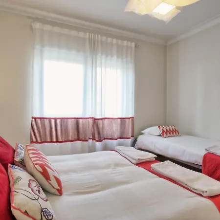 Apolonia 3e Five Bedrooms