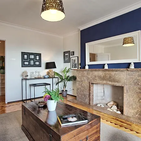 Apolonia 3e Five Bedrooms