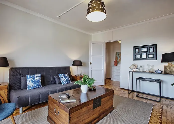 Apolonia 3e Five Bedrooms Апартаменти *