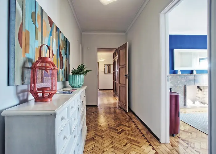 Apolonia 3e Five Bedrooms * Лісабон