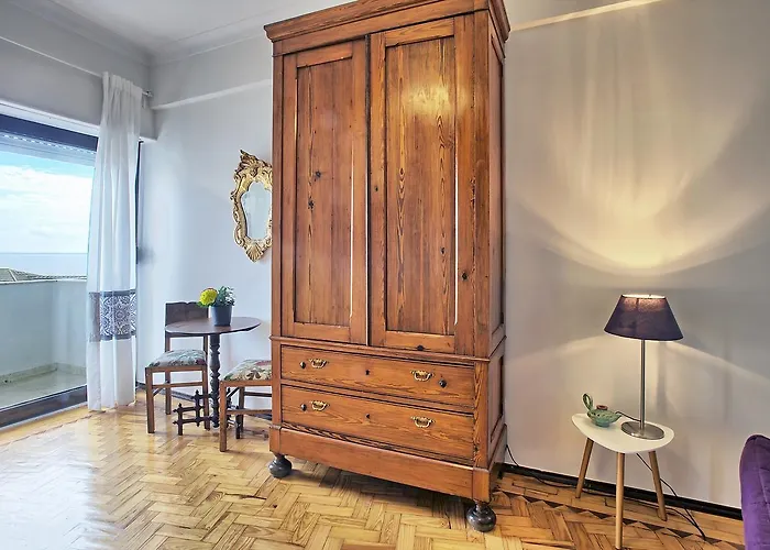 Apolonia 3e Five Bedrooms Апартаменти