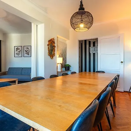 Apolonia 3e Five Bedrooms Lägenhet